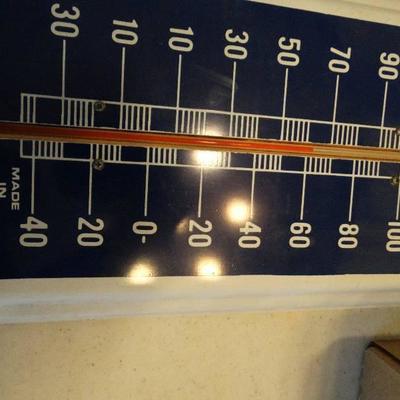 Small Packard motor cars thermometer.
