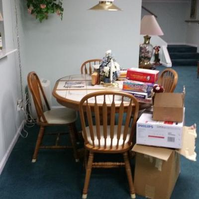 Drop Leaf Kitchen Table & Chairs
