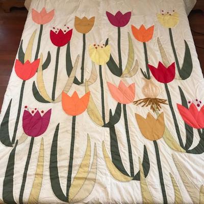Full/Queen Hand AppliquÃ© Tulip Theme Bedspread  $80