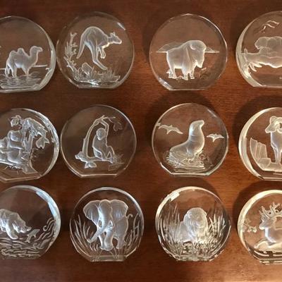 Danbury Mint Crystal Wildlife â€˜Sculptures)
(3.25â€w x 3â€h x .875â€d)  $6 (each)