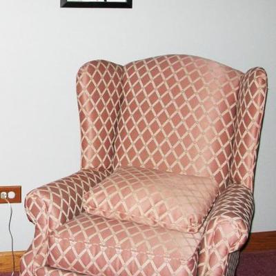 nice wing back chair BUY IT NOW $ 85.00