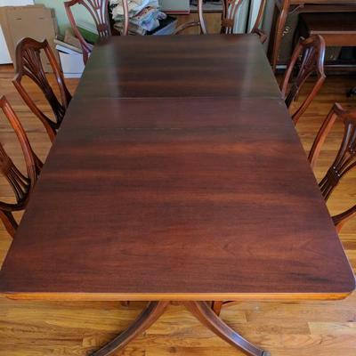 Drexel Dining Room table and chairs 