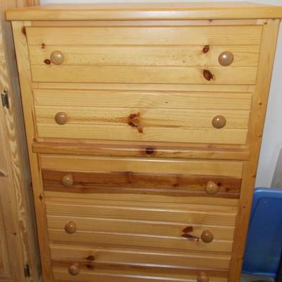 Pine chest of drawers $110
32 X 17 1/2 X 46 1/2