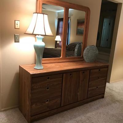Palliser of Canada Dresser with two matching nightstands 