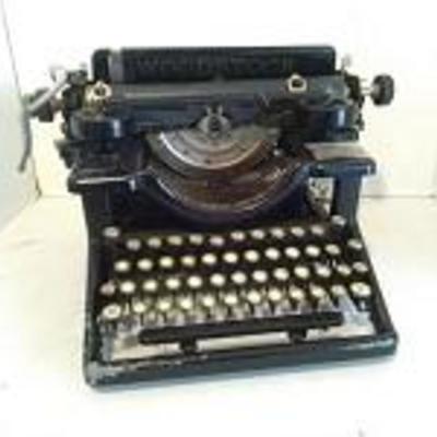 Vintage Woodstock Typewriter