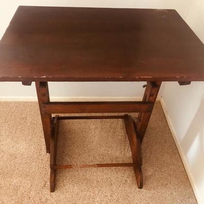 Solid wood adjustable height drafting table