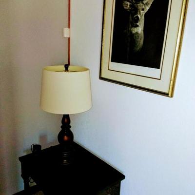 Accent table and lamp