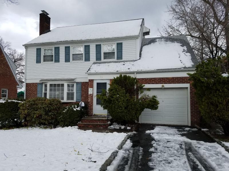 Pink Dog offers 30 percent off most marked prices in Dumont