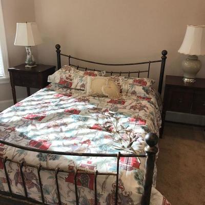 NEW (Purchased Dec 2017) Iron Bed with Memory Foam Mattress