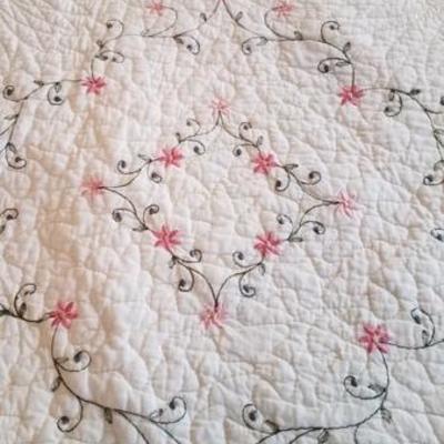 Cream Floral Quilt