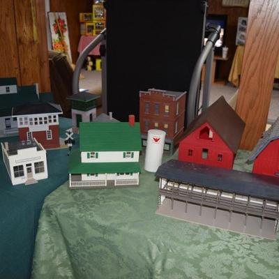 Railroad Model Buildings