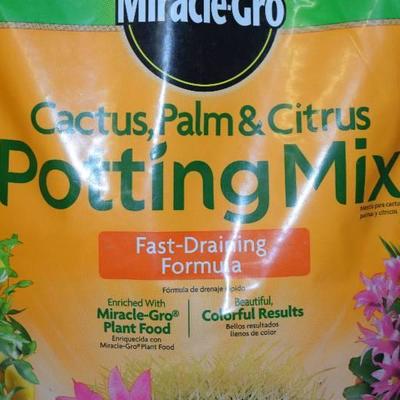 2 Bags Miracle-Gro Cactus, Palm and Citrus Potting 