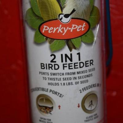 3 Perky Ped 2-in-1 Bird Feeders