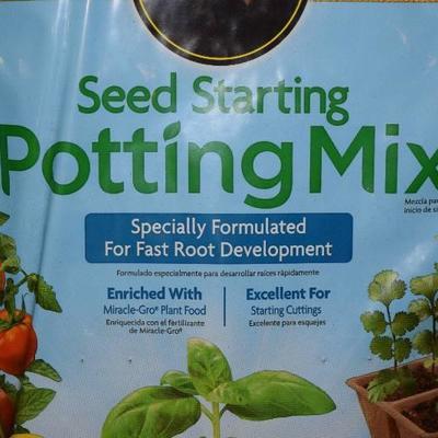 2 Bags Miracle-Gro Seed Starting Potting Mix