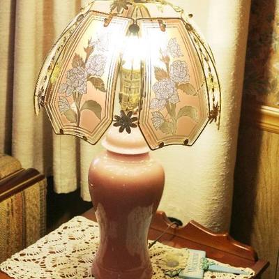 Set of 2 Lamps w/ Glass Shades- Very Pretty Floral ...