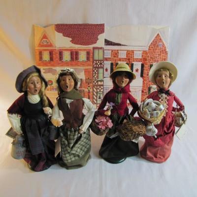 Byer's Choice Ltd. Christmas Carolers #10