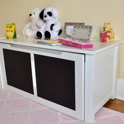 Toy chest with chalkboard panels