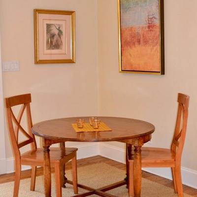 Gateleg table and 2 chairs
