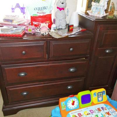 Changing table $175
50 X 20 X 37