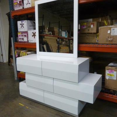 MODERN WHITE DRESSER WITH MIRROR