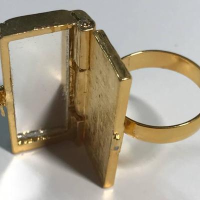 Old - New Mirror Ring - Pretty Cool to Have a Mirr ...