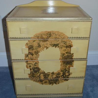 Small four drawer Florentine chest with decoupage wreath detail