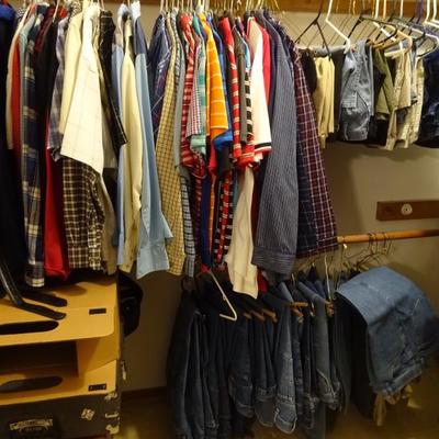 mens's clothes.  shirts mostly Med.  Jeans mostly 36 x 29. shorts 34-38 