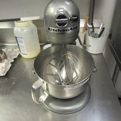 Kitchen Aide Mixer w/ Bowl - Professional 5 Plus