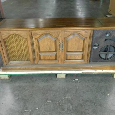 Vintage Admiral Radio Phonograph Console With Ster ...
