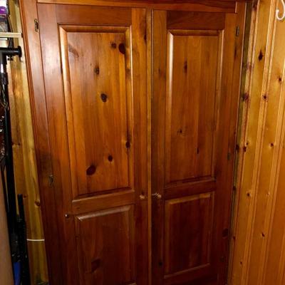Pine armoire