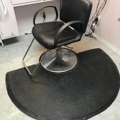 Salon styling chair