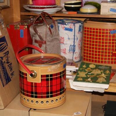 Vintage lunch/picnic coolers & baskets