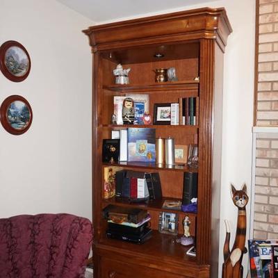 Bookcase & Home Decor