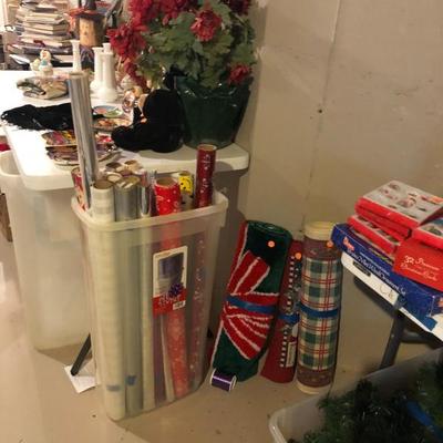 Wrapping Paper & Holiday Decor