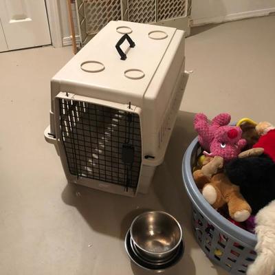 Animal/Dog Cage/Crate with Bowl & Toys