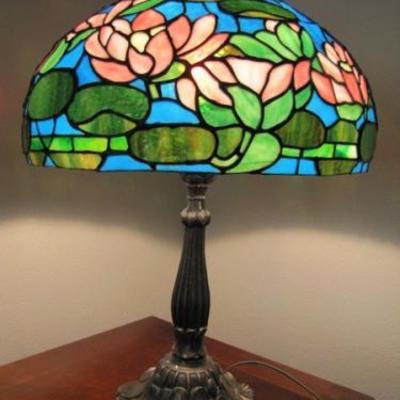 Tiffany-Style Lamp