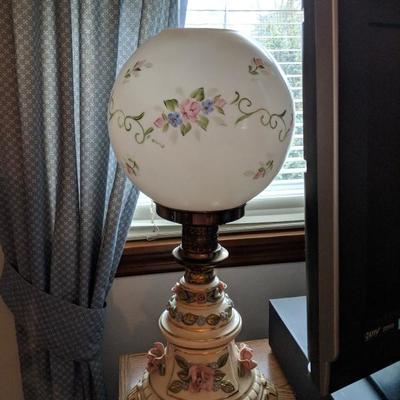Porcelain hurricane lamp