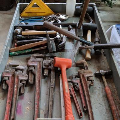 Hammers & pipe wrenches 