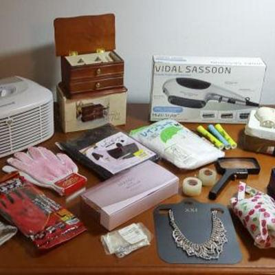 FKT025 Great Miscellaneous Gadgets & Household Lot
