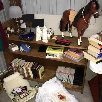 AMERICAN DOLL HORSE AND OTHER DOLL ITEMS