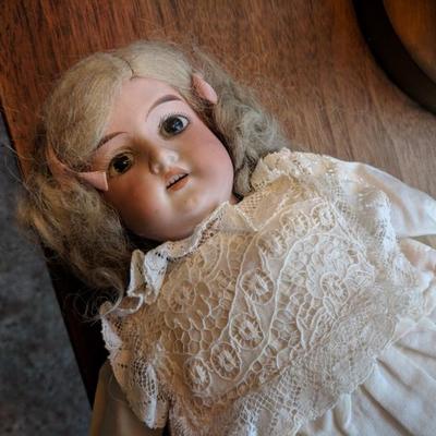 Armand Marseille doll in very good condition