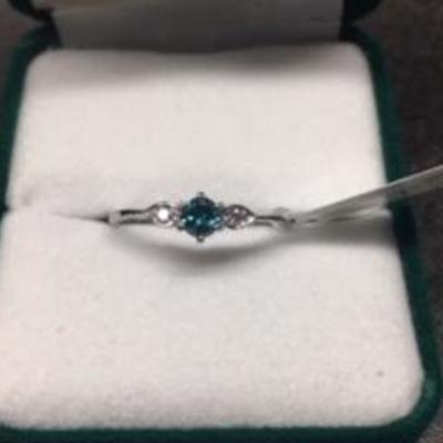 14KT. White Gold Blue Diamond Ring