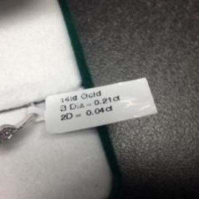 14KT. White Gold Blue Diamond Ring