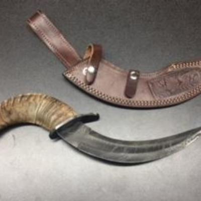 Damascus 18" Sickle Blade with Sheep Horn Handle & Leather Sheath