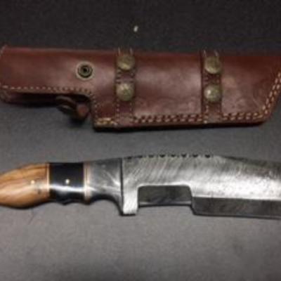 Damascus 11" Full Tang Chopper with Bull Horn/Walnut Handle & Sheath