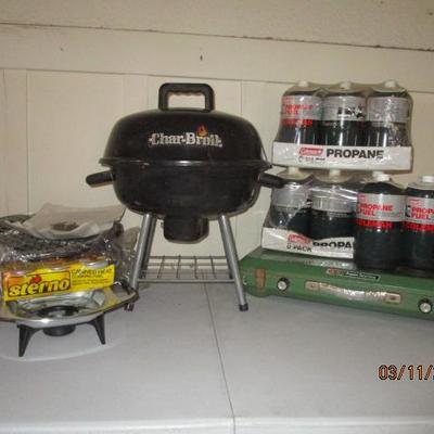 BBQ set with a mini portable grill. 