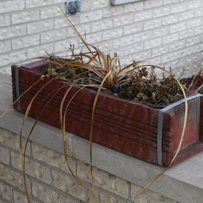 Patio wooden plant container