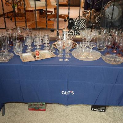 Beverage serving set, glassware, trays