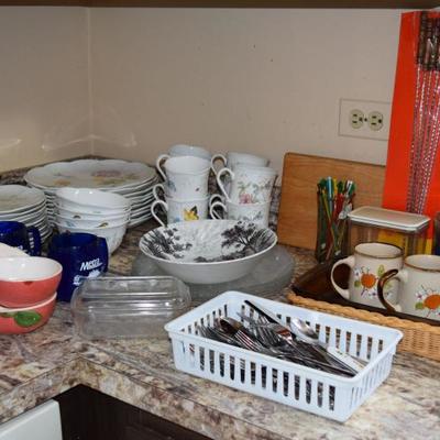 Plates, bowls, mugs
