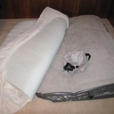 Full Blow Up Bed w/ Memory Foam Mattress
